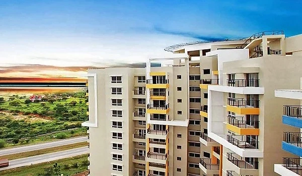 Purva Weaves is 2.3 km away from Puravankara Codename Da Vinci. It is one of Puravankara Limited most successful projects